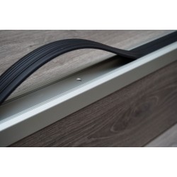 Gummi schwarz 25 mm für Treppennase