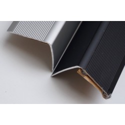 A41 Aluminium angle profile self-adhesive 35 x 35 mm x 2,7m